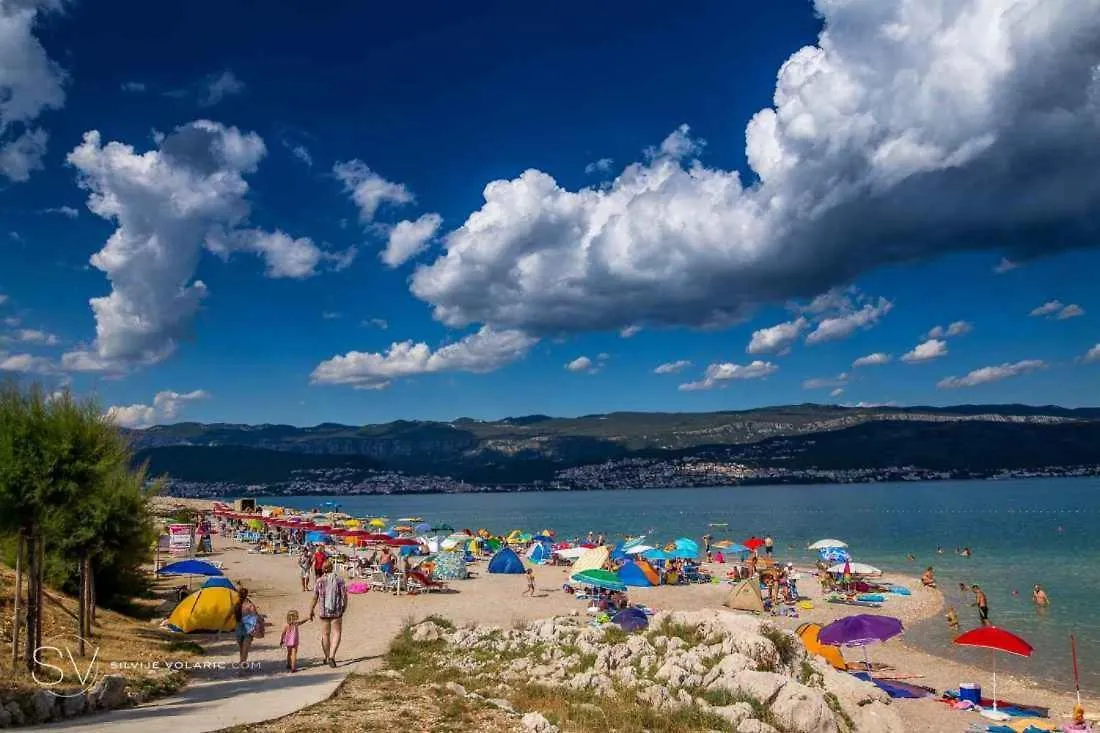 Apartment In Silo/Insel Krk 13547