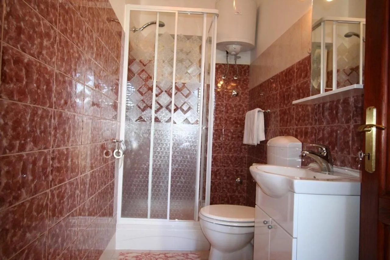 Apartment In Silo/Insel Krk 13547